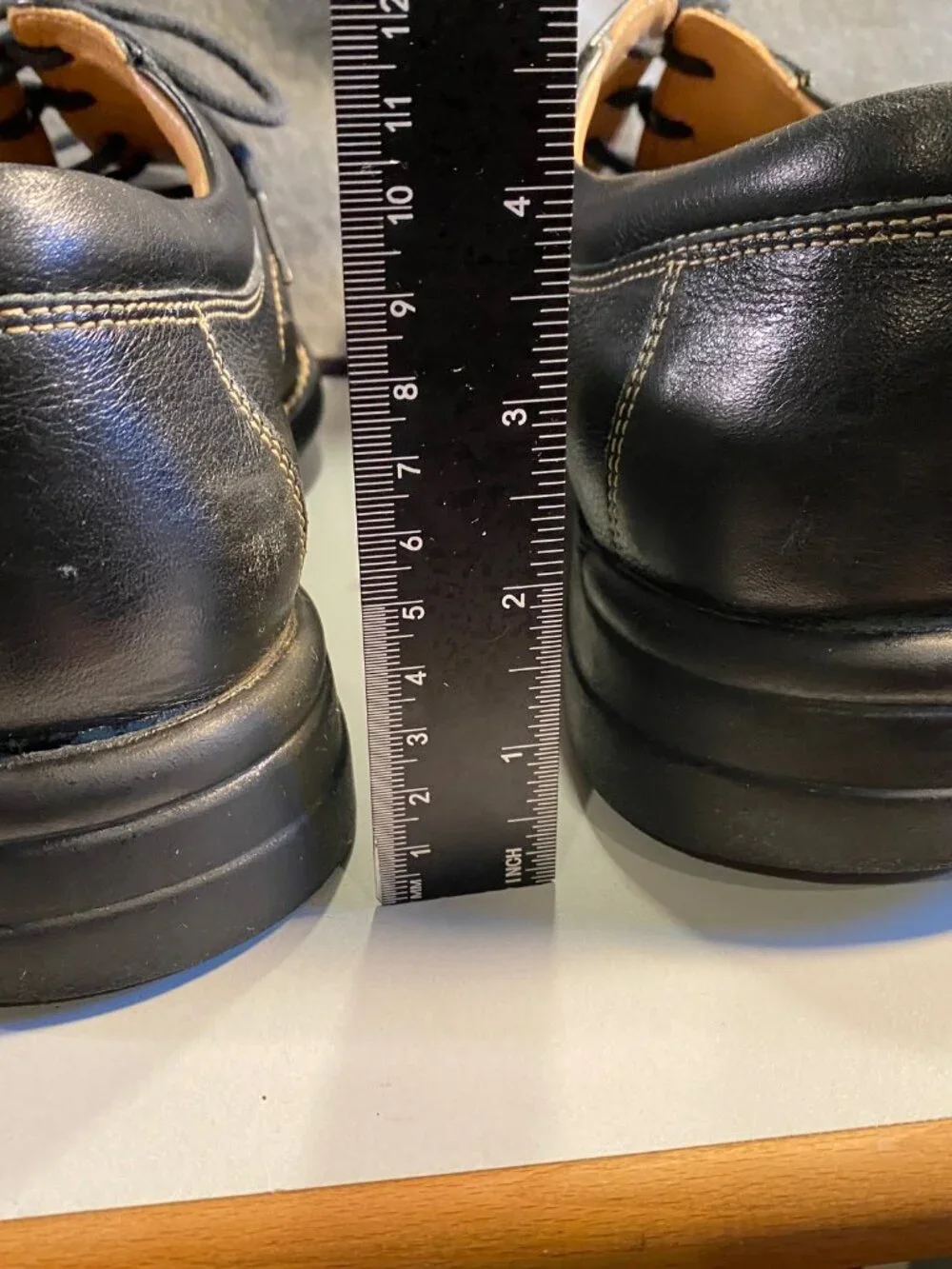 Johnston & Murphy - 10.5M - Men's Black Leather Dress Shoes